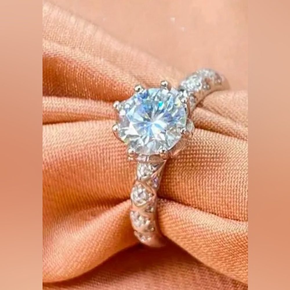 2 CT Moissanite Ring, Over S925 With Certificate.